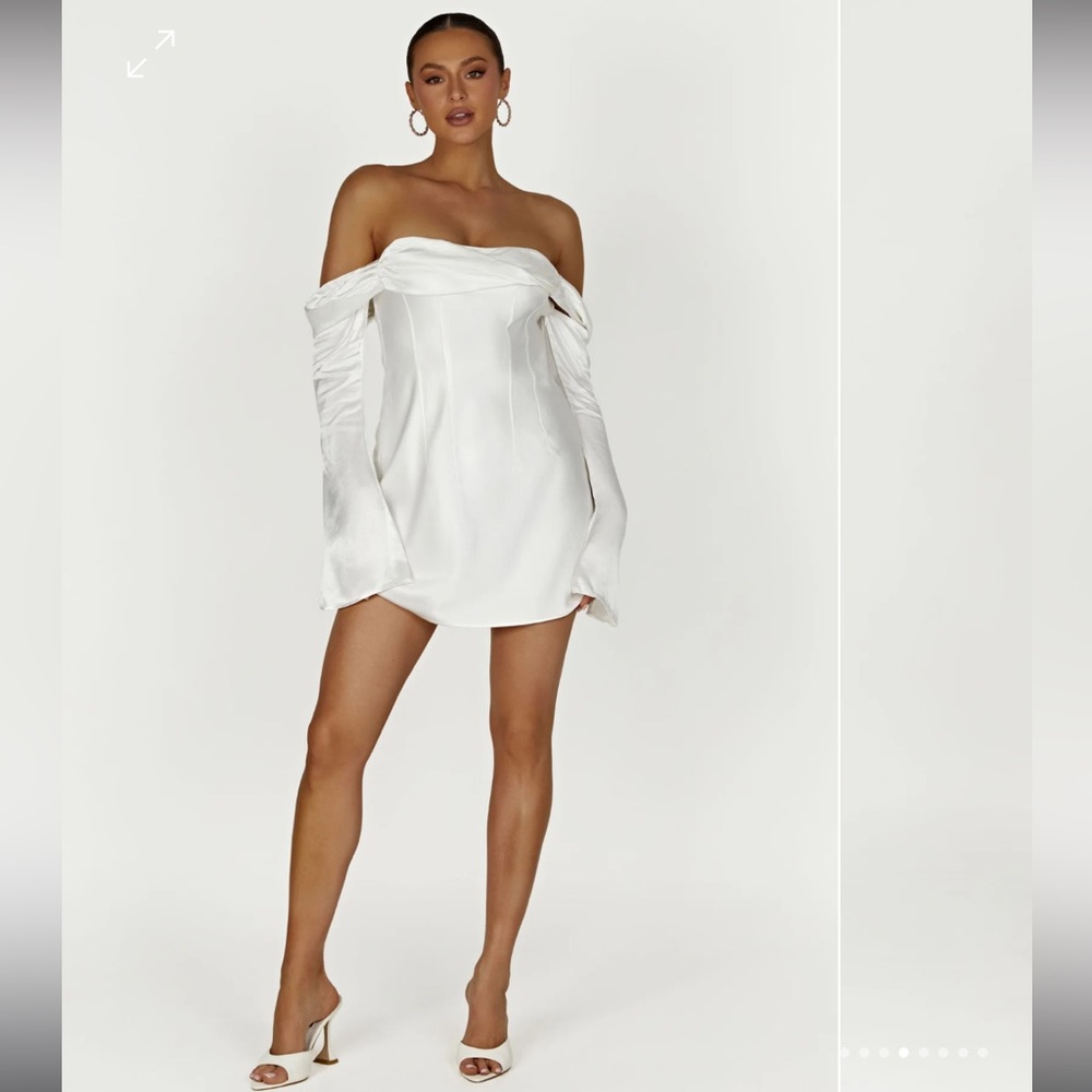 GISELLE Off Shoulder Satin Mini Dress - White Meshki